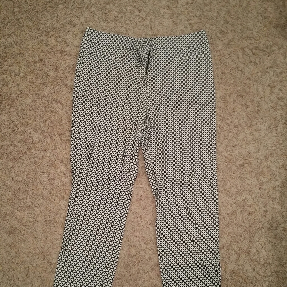 Black and white pattern dress pants